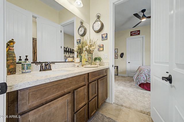 3528 W LANHAM Drive, New River, AZ 85087