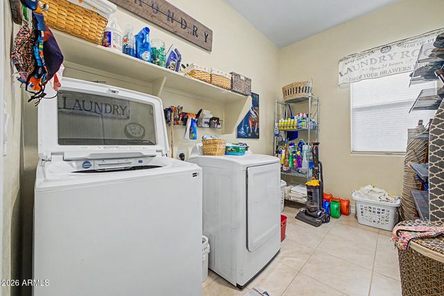 3528 W LANHAM Drive, New River, AZ 85087