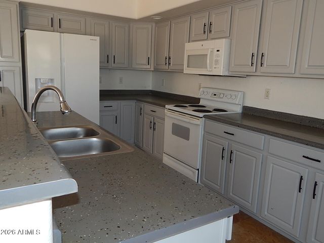 11424 S OBISPO Drive, Goodyear, AZ 85338