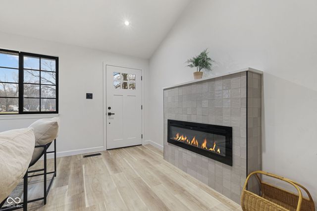 2712 Westleigh Drive, Indianapolis, IN 46268