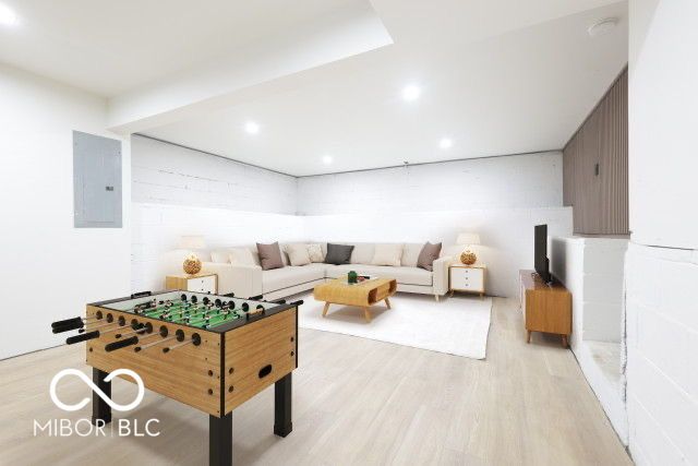 2712 Westleigh Drive, Indianapolis, IN 46268