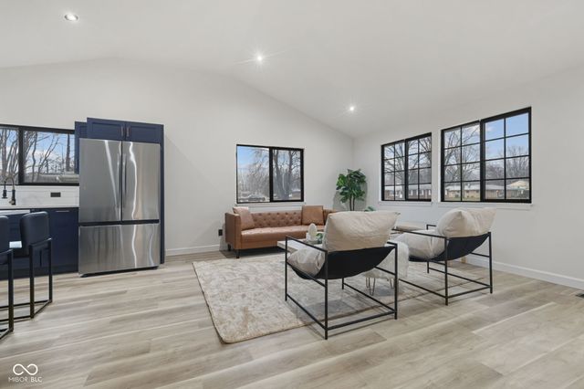 2712 Westleigh Drive, Indianapolis, IN 46268