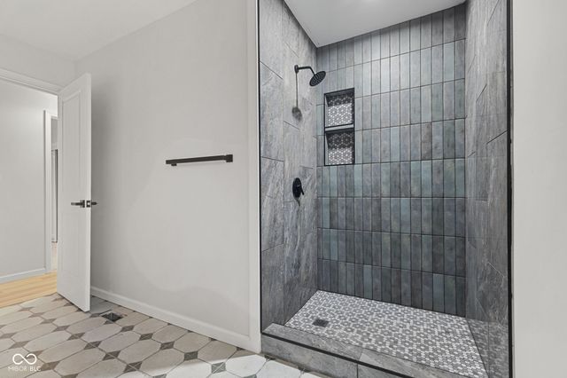 2712 Westleigh Drive, Indianapolis, IN 46268