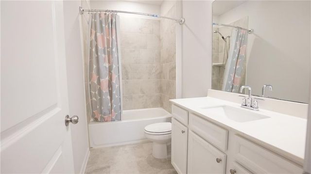 585 Briard Drive, Sugar Hill, GA 30518