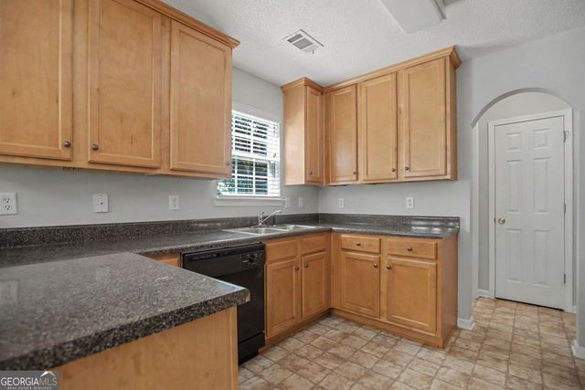 91 Revere Turn, Fairburn, GA 30213