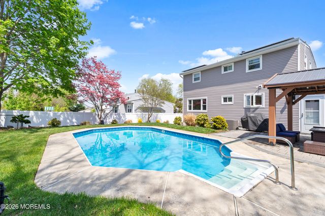 19 Tulip Drive, Old Bridge, NJ 08857