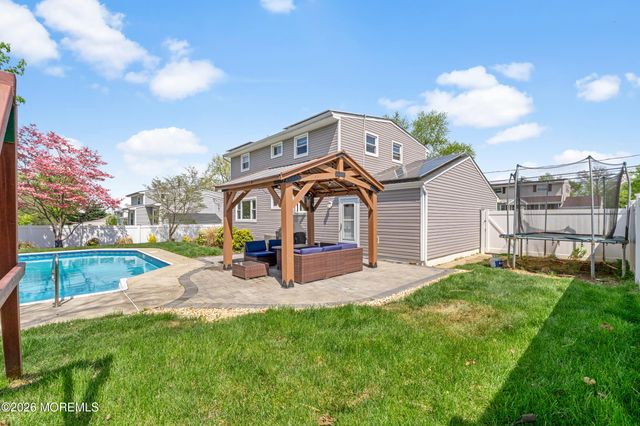 19 Tulip Drive, Old Bridge, NJ 08857