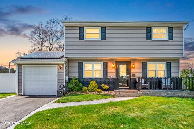 19 Tulip Drive, Old Bridge, NJ 08857