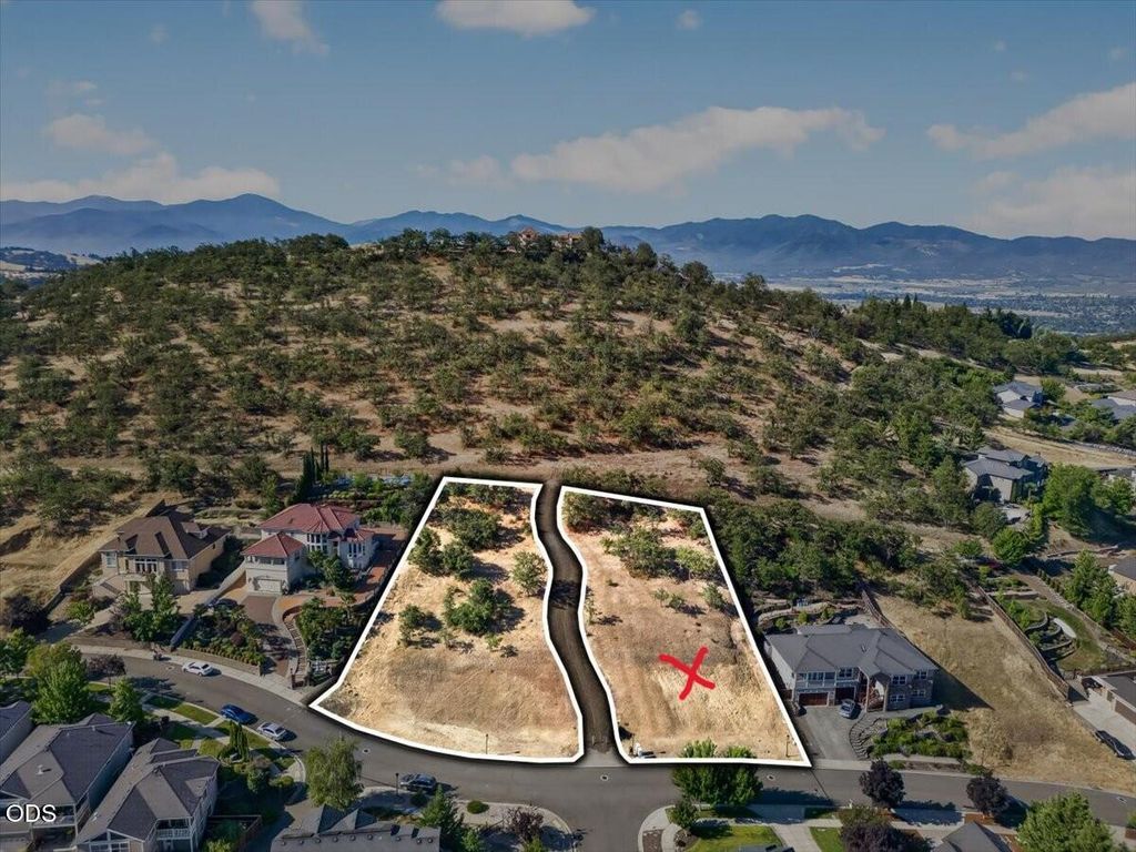 4646 Hathaway Drive, Medford, OR 97504