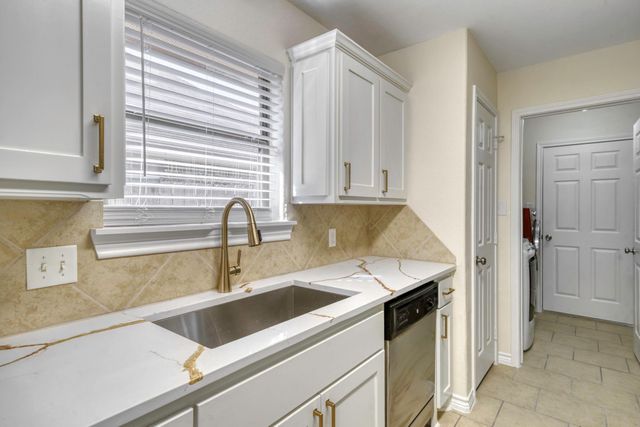 904 Turtle Dove, College Station, TX 77845