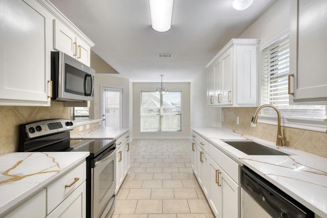 904 Turtle Dove, College Station, TX 77845