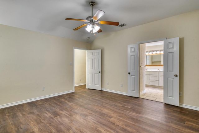 904 Turtle Dove, College Station, TX 77845