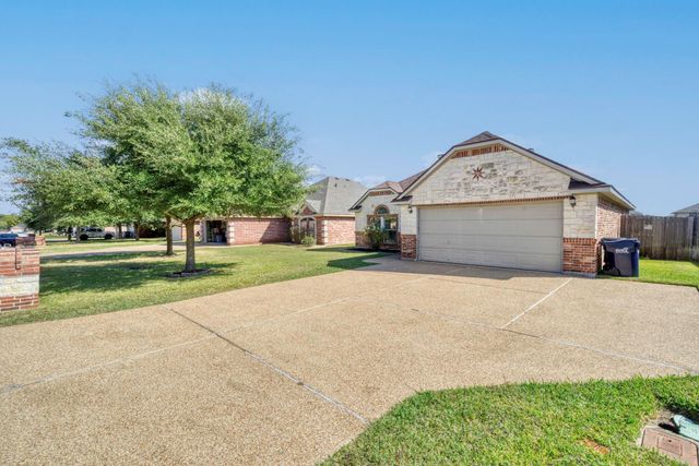 904 Turtle Dove, College Station, TX 77845