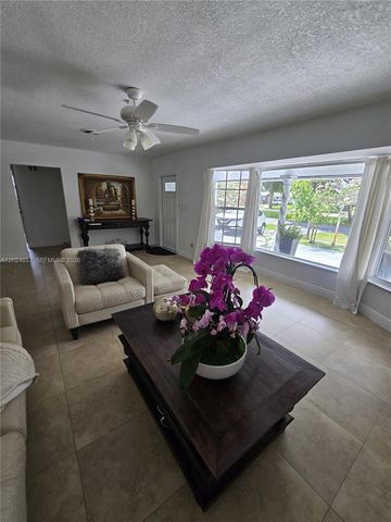 3619 W Park Rd, Hollywood, FL 33021