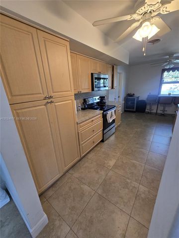 3619 W Park Rd, Hollywood, FL 33021