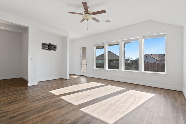 105 Lemuel Crawford TRL, Bastrop, TX 78602