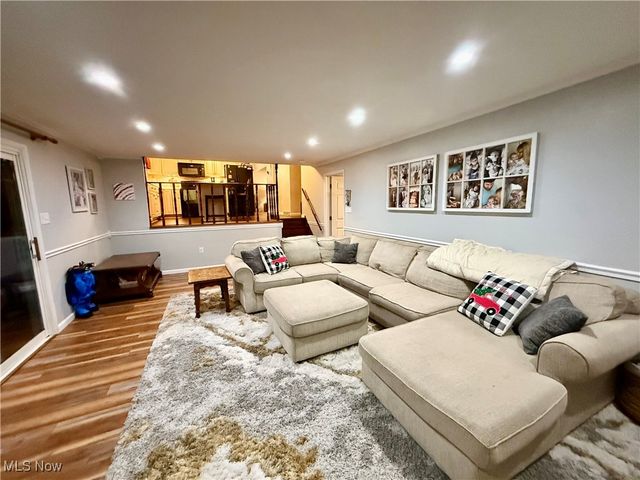 939 Robin Hood Lane, Follansbee, WV 26037