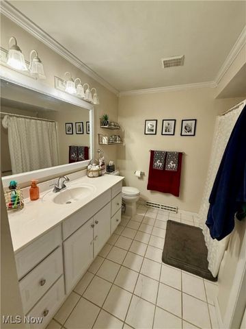 939 Robin Hood Lane, Follansbee, WV 26037