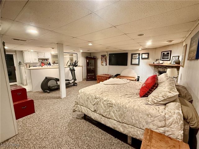 939 Robin Hood Lane, Follansbee, WV 26037