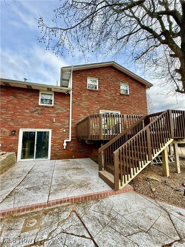 939 Robin Hood Lane, Follansbee, WV 26037