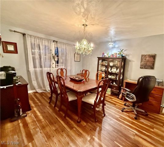 939 Robin Hood Lane, Follansbee, WV 26037