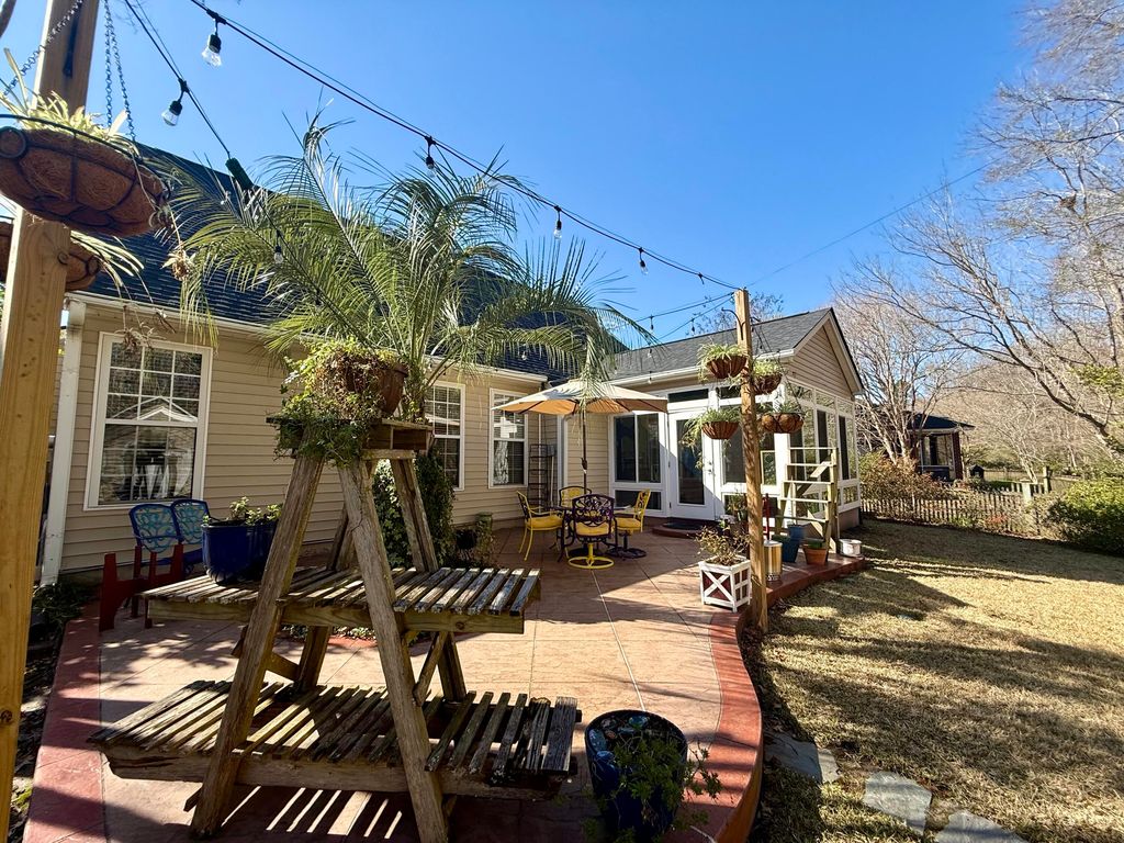 Image 6 of property listing at 112 Clearview Circle, Goose Creek, SC 29445