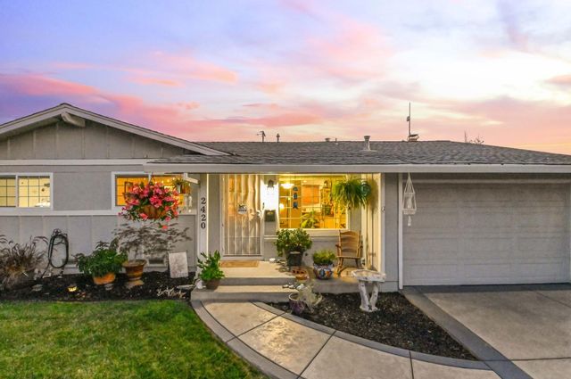 2420 Glenfaire Dr, Rancho Cordova, CA 95670
