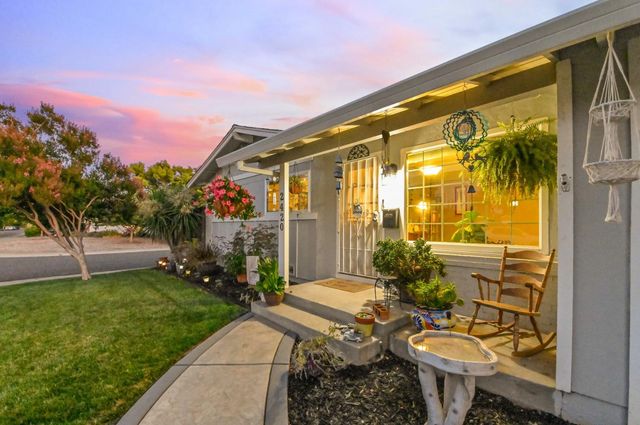 2420 Glenfaire Dr, Rancho Cordova, CA 95670