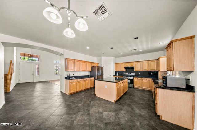2109 W WILDHORSE Drive, Chandler, AZ 85286