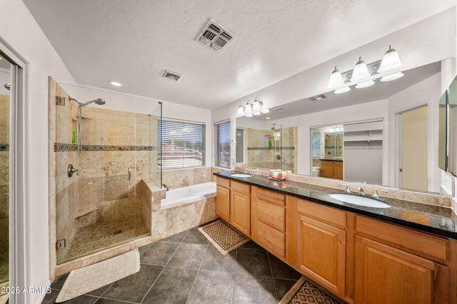 2109 W WILDHORSE Drive, Chandler, AZ 85286