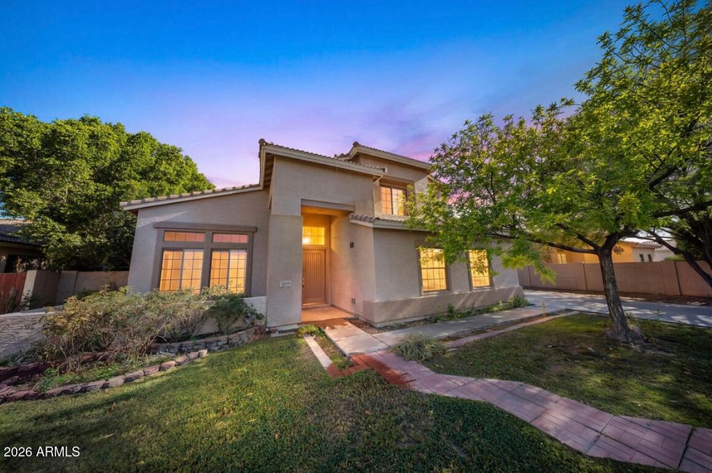 2109 W WILDHORSE Drive, Chandler, AZ 85286 — photo 2