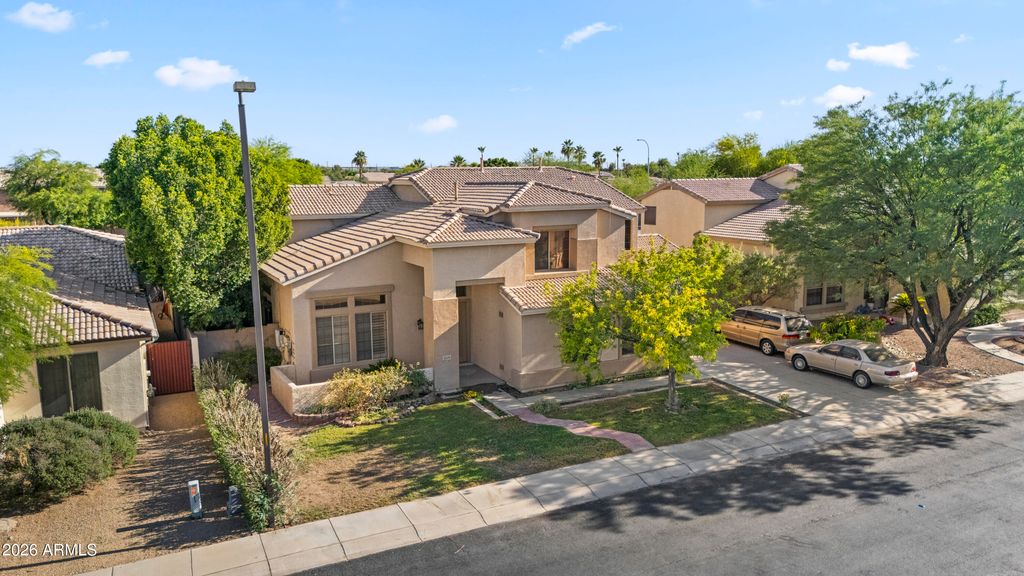 2109 W WILDHORSE Drive, Chandler, AZ 85286 — photo 3