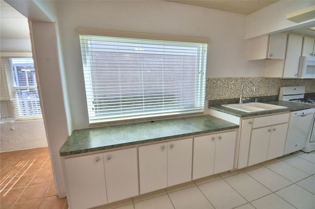 447 SAN JOSE DRIVE, Winter Haven, FL 33884