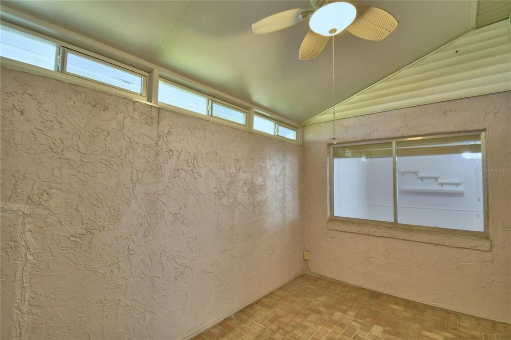 Image 13 of property listing at 447 SAN JOSE DRIVE, Winter Haven, FL 33884