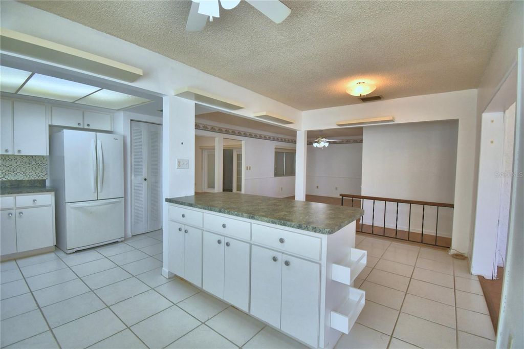 Image 19 of property listing at 447 SAN JOSE DRIVE, Winter Haven, FL 33884