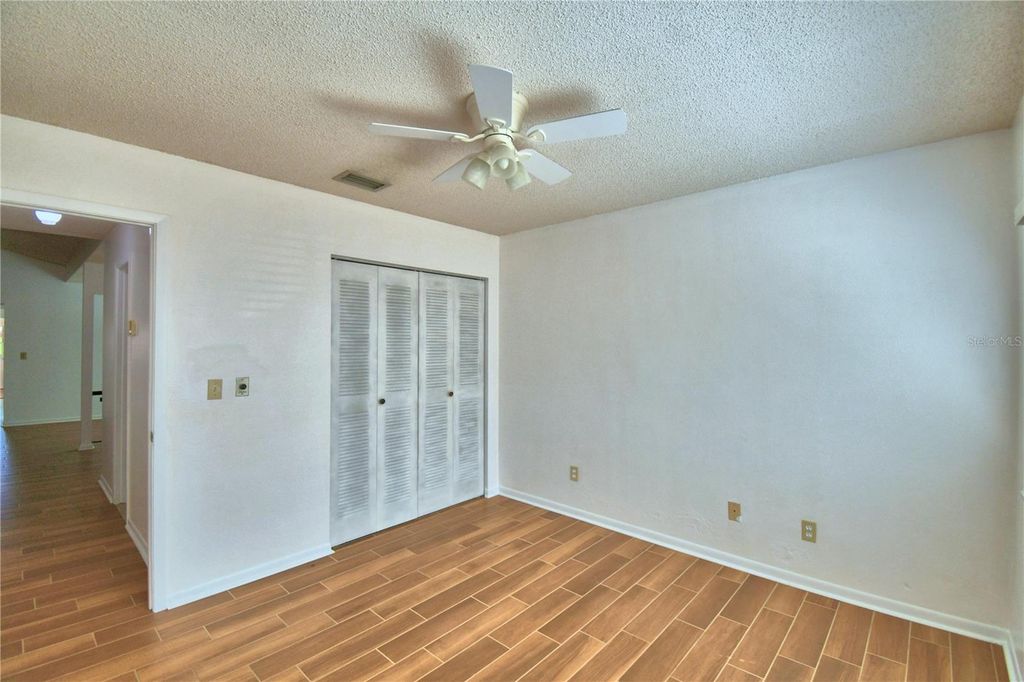 Image 37 of property listing at 447 SAN JOSE DRIVE, Winter Haven, FL 33884