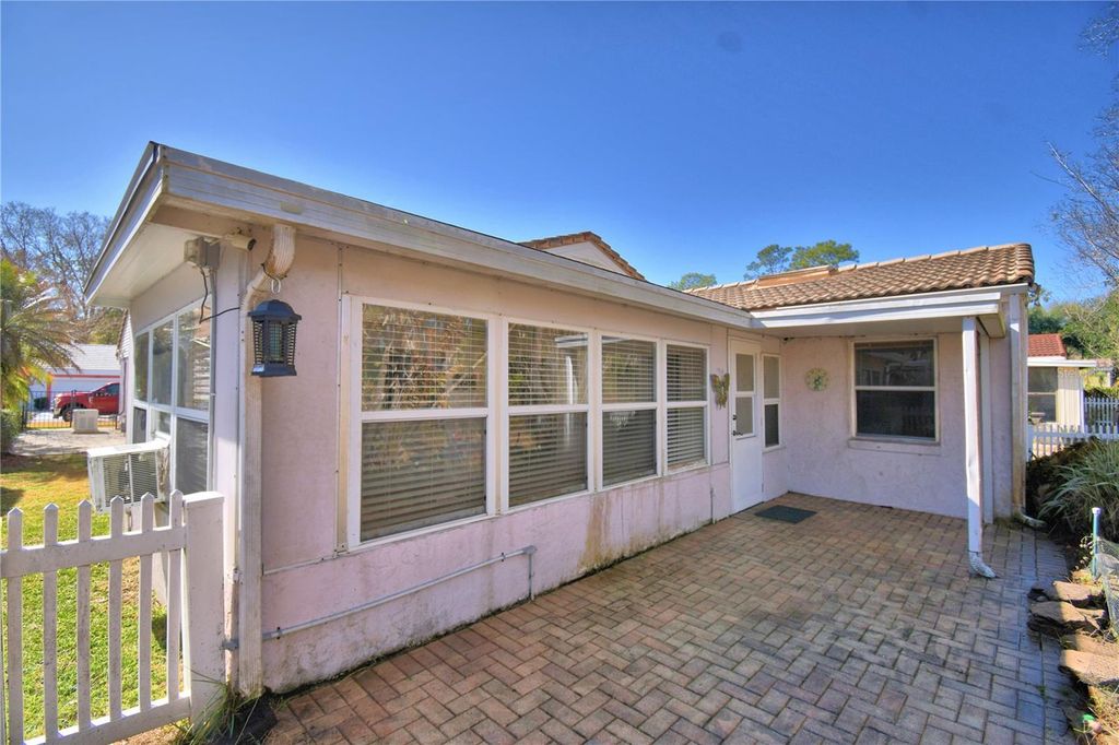 Image 38 of property listing at 447 SAN JOSE DRIVE, Winter Haven, FL 33884