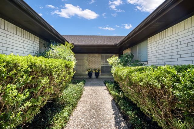 5115 Ledgestone Drive, Fort Worth, TX 76132