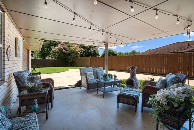 5115 Ledgestone Drive, Fort Worth, TX 76132