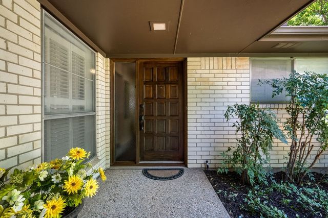 5115 Ledgestone Drive, Fort Worth, TX 76132