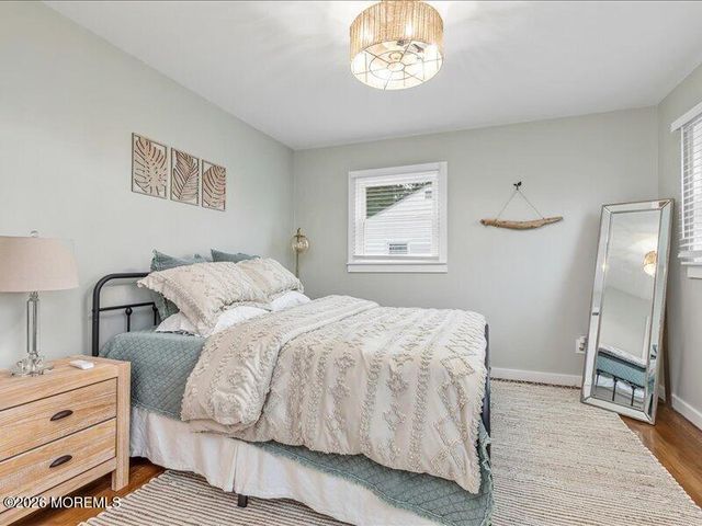 28 Spruce Drive, Shrewsbury Boro, NJ 07702