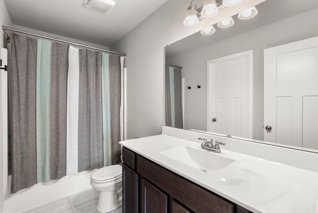 2805 NW 25th Street, Ankeny, IA 50023