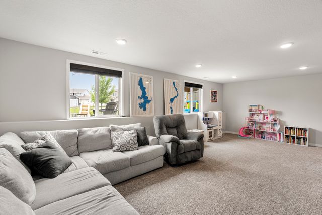 2805 NW 25th Street, Ankeny, IA 50023