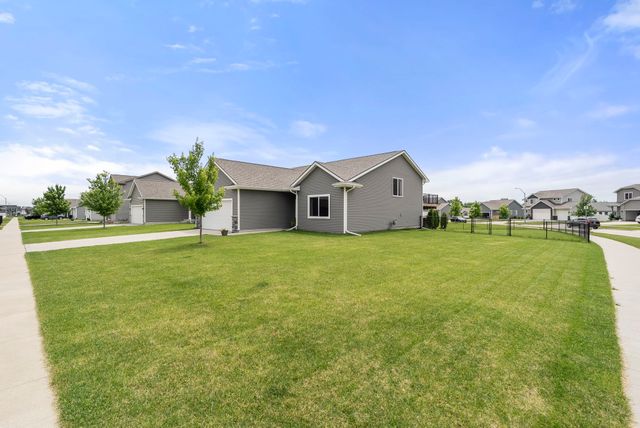 2805 NW 25th Street, Ankeny, IA 50023