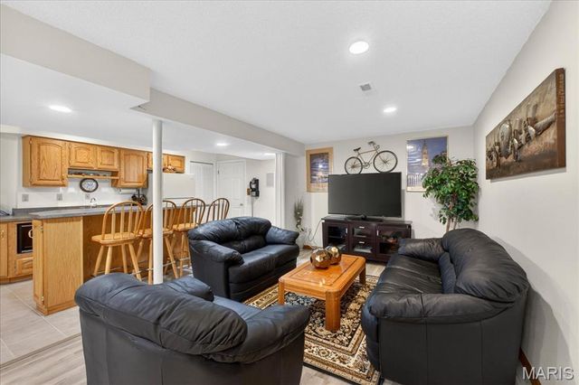 411 John Henry Street, Belleville, IL 62220