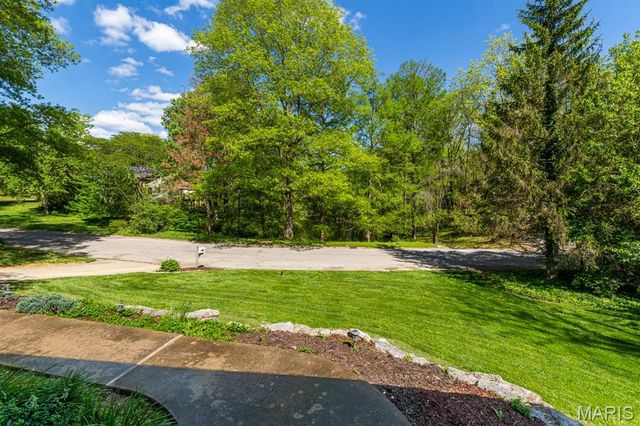 411 John Henry Street, Belleville, IL 62220