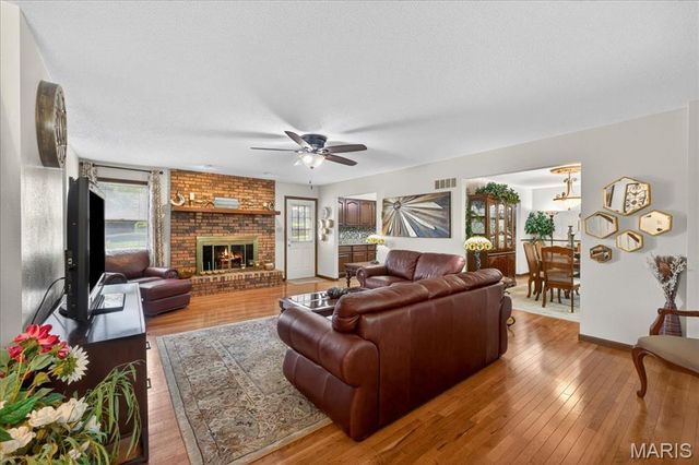411 John Henry Street, Belleville, IL 62220