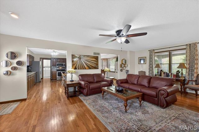 411 John Henry Street, Belleville, IL 62220