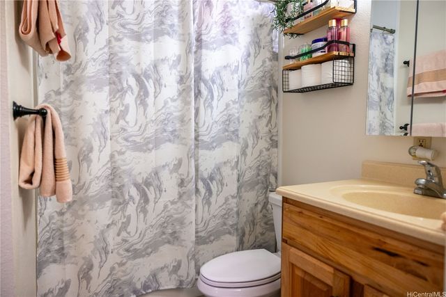 95-646 Hamumu Street J104, Mililani, HI 96789