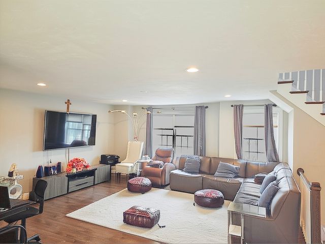 239 Woodland St 3, West Boylston, MA 01583